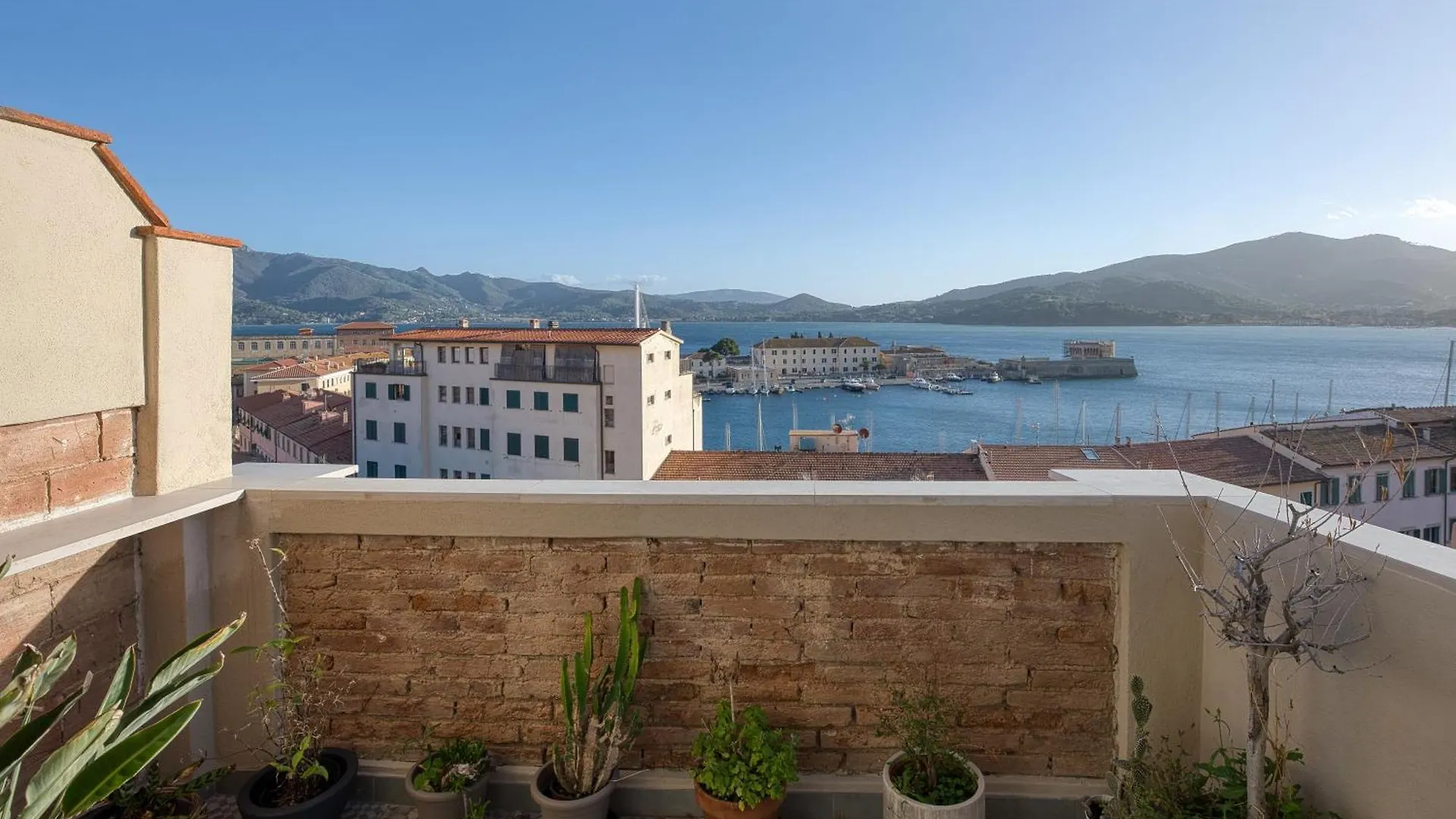 Апартаменты Blu In Green - Goelba Портоферрайо